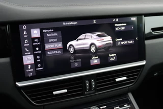 Porsche Cayenne – thumbnail 22
