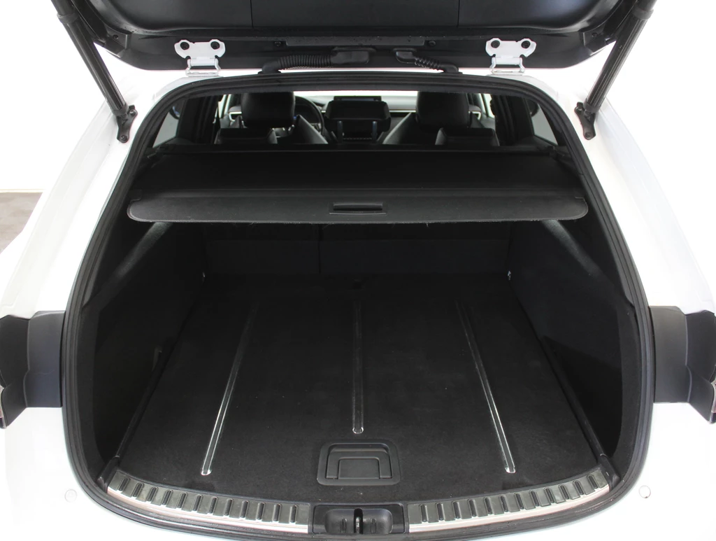 Toyota Corolla Touring Sports – foto 15