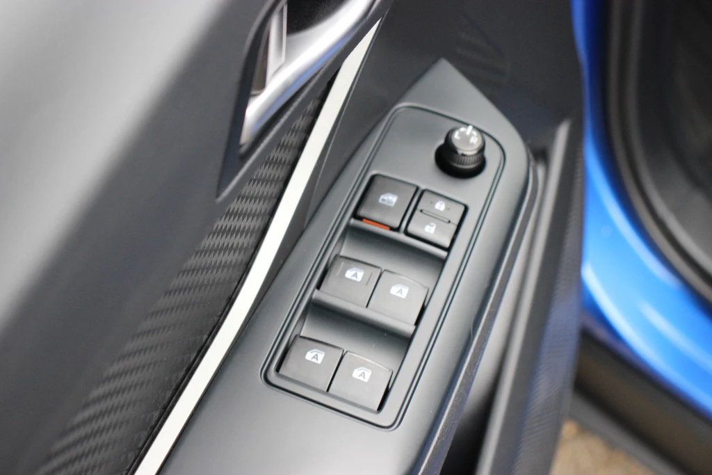 Toyota C-HR – foto 24