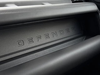 Land Rover Defender – thumbnail 51