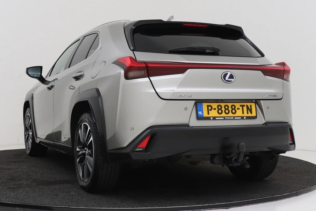 Lexus UX – foto 6