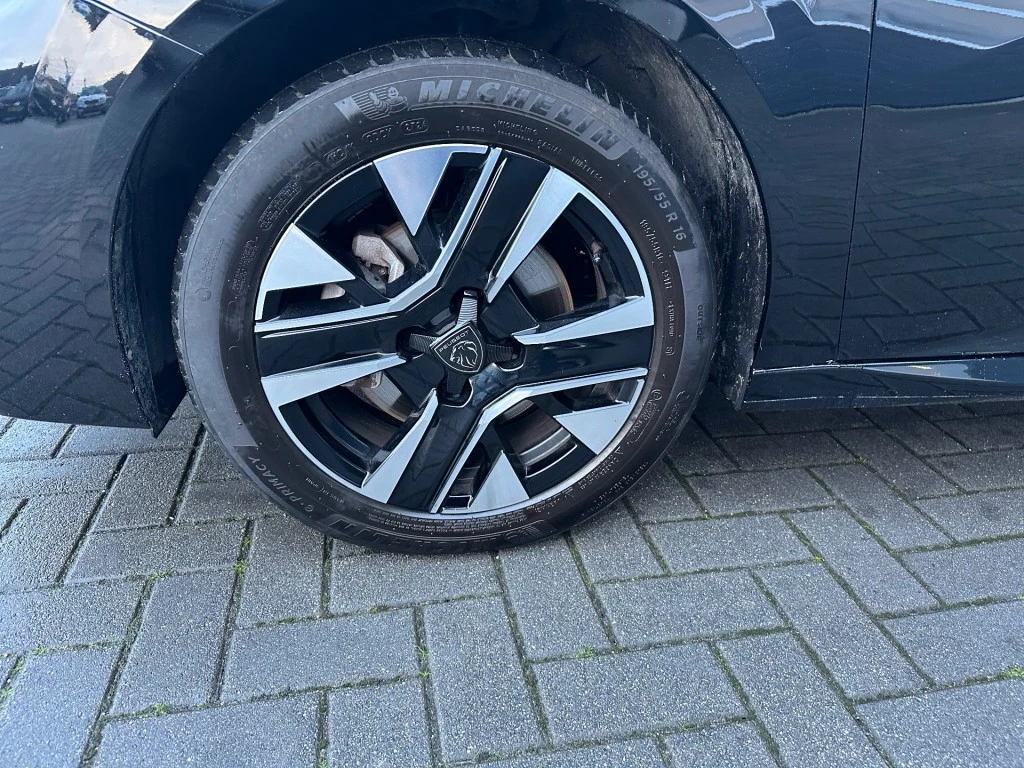 Peugeot 208 – foto 38