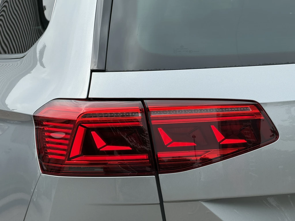 Volkswagen Passat – foto 29