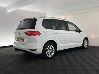 Volkswagen Touran – thumbnail 4