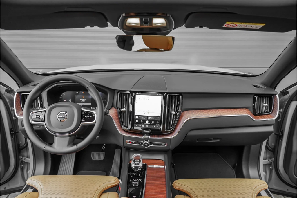 Volvo XC60 – foto 10