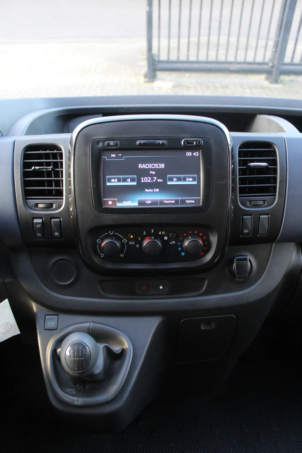 Opel Vivaro – foto 16
