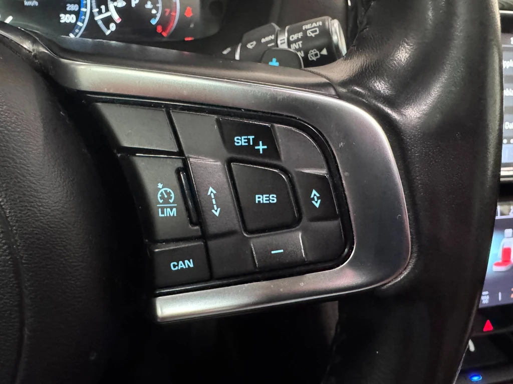 Jaguar F-PACE – foto 20