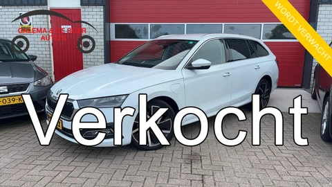 Skoda Octavia Combi 1.4 TSI iV PHEV Business Edition Plus SOH 92% / KEYLESS / CAMERA / CARPLAY / FULL LED / STUURVERW / STOELVERW / SFEER / NAVI / CLIMA