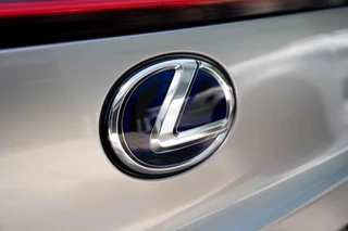 Lexus UX – thumbnail 21