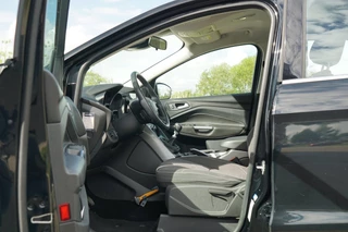 Ford Kuga – thumbnail 15