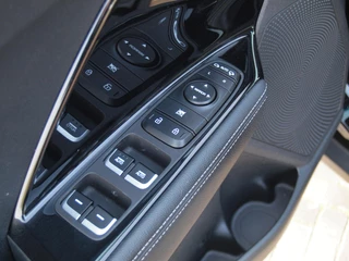Kia Niro – thumbnail 25
