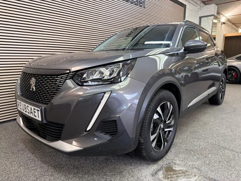 Peugeot 2008 1.2 PureTech Allure Pack Automaat Clima Navi Cruise Carplay Led Incl 12Mnd Garantie