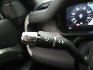 Land Rover Defender – thumbnail 22
