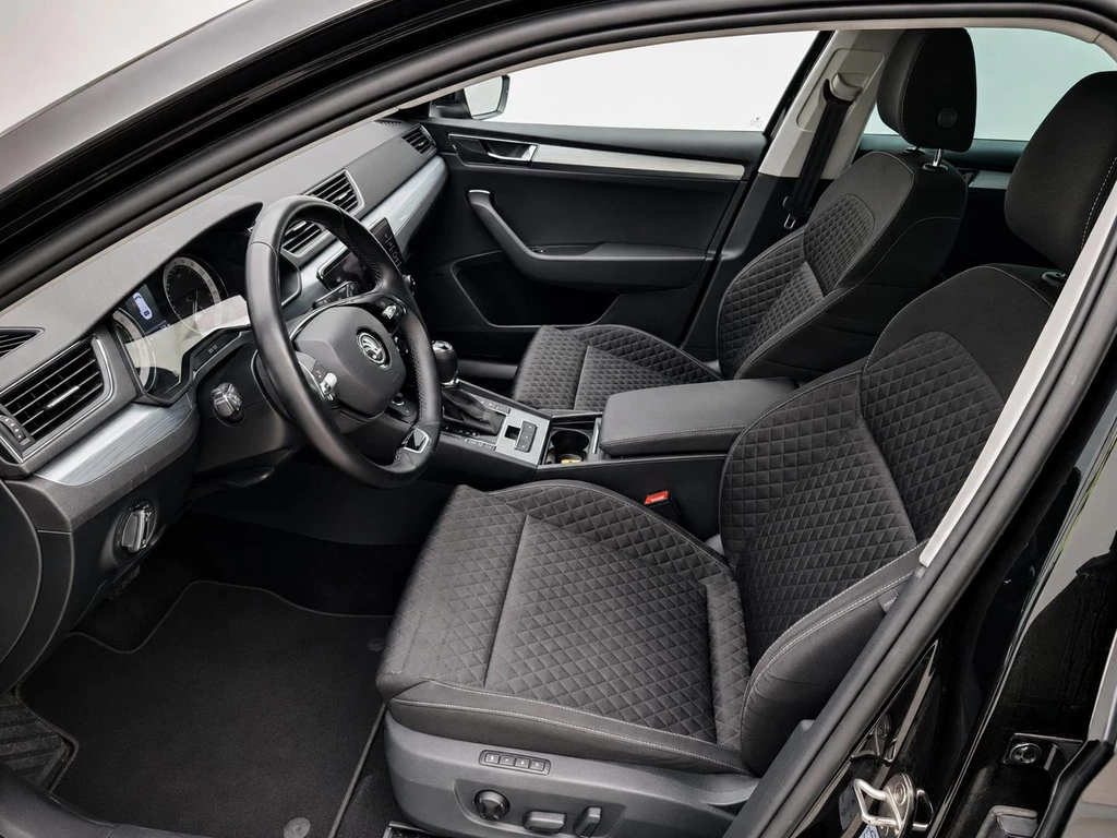 Škoda Superb – foto 5