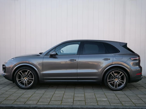 Porsche Cayenne 3.0 E-Hybrid 462 Pk Automaat Nav/ DAB / Apple Carplay / Leer / Luchtvering / Trekhaak
