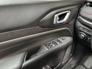 Jeep Compass – thumbnail 18