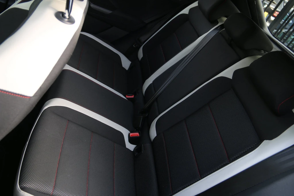 Volkswagen T-Roc – foto 14