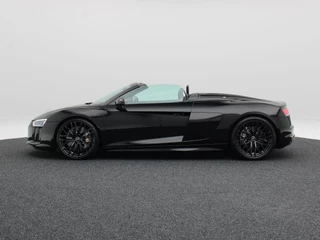 Audi R8 – thumbnail 3