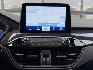 Ford Kuga – thumbnail 16