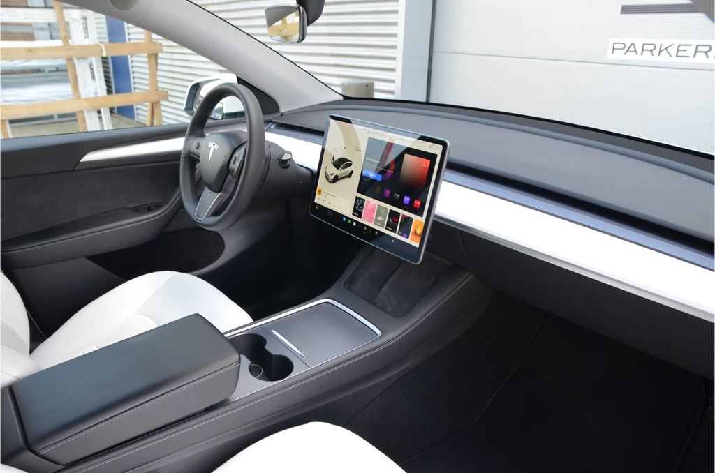 Tesla Model Y – foto 11