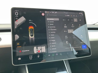 Tesla Model 3 – thumbnail 24