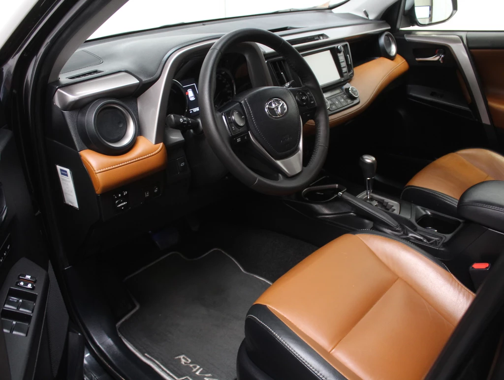 Toyota RAV4 – foto 12