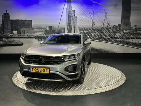 Volkswagen T-ROC 1.5 TSI Life *Led*Camera*Trekhaak*