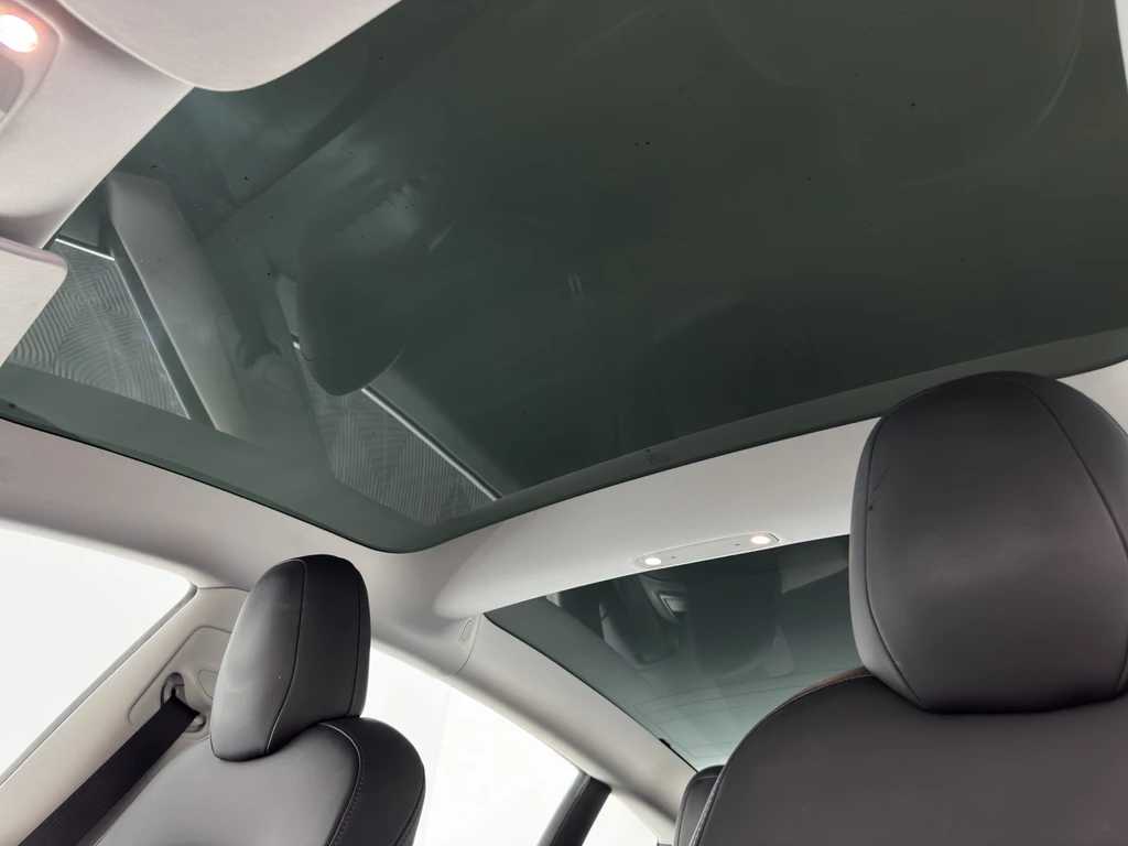 Tesla Model 3 – foto 8