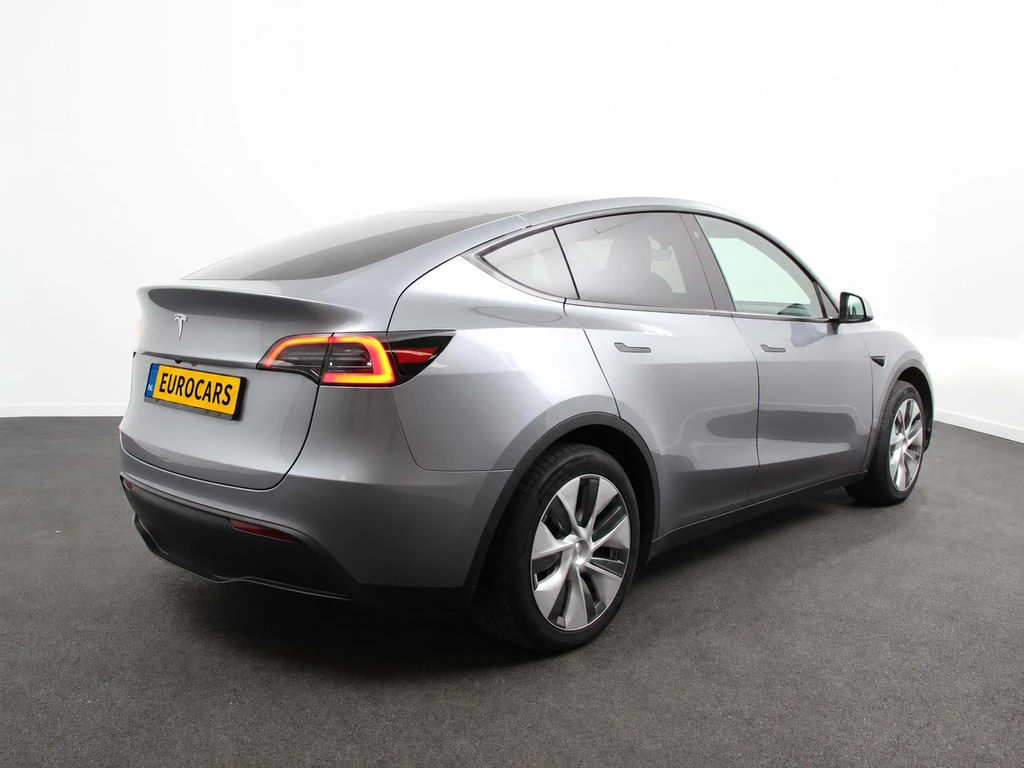 Tesla Model Y – foto 4