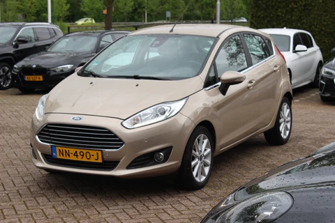 Ford Fiesta 1.0 EcoBoost Titanium / 1e Eign. / NL Auto! / Camera / Navigatie / Parkeerhulp V+A / 16'' / Bluetooth / Cruise Control