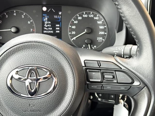 Toyota Yaris – thumbnail 24