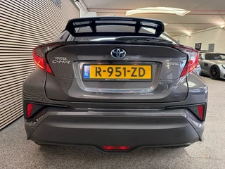 Toyota C-HR – thumbnail 4