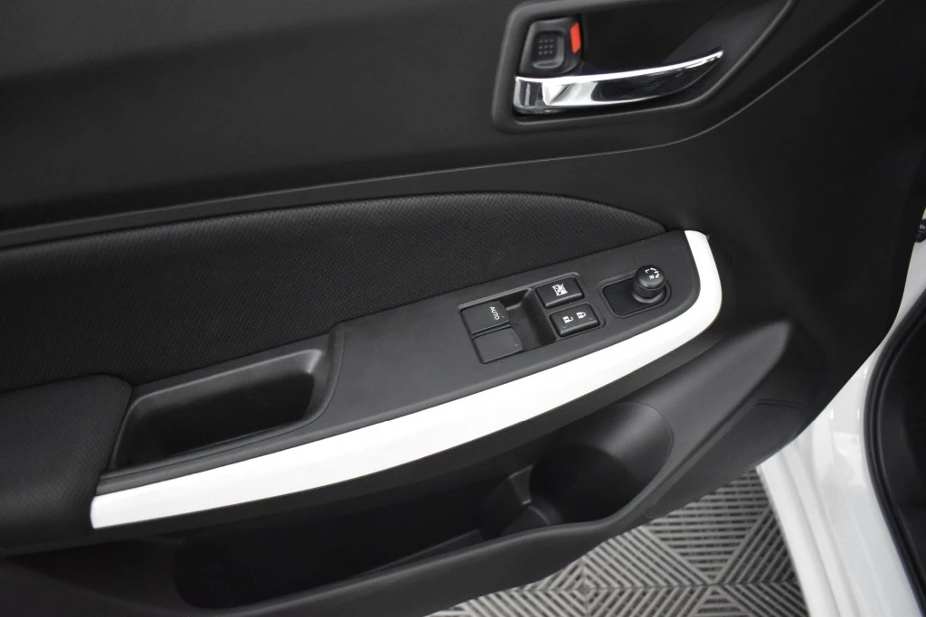 Suzuki Swift – foto 31