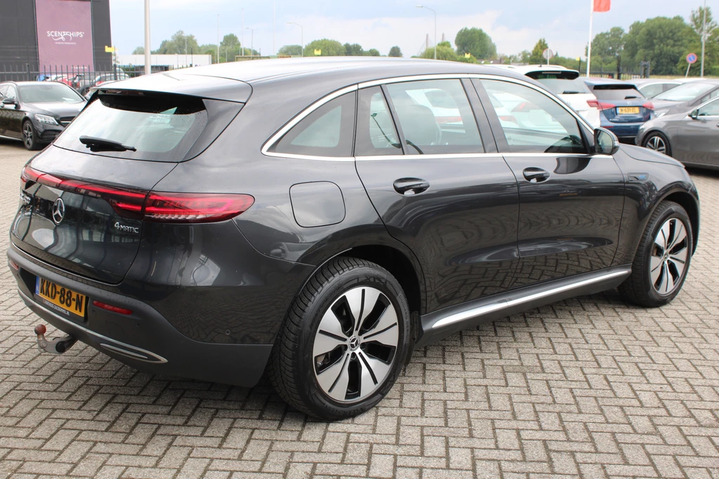 Mercedes-Benz EQC – foto 6