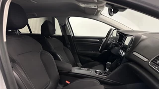 Renault Megane E-Tech – thumbnail 10
