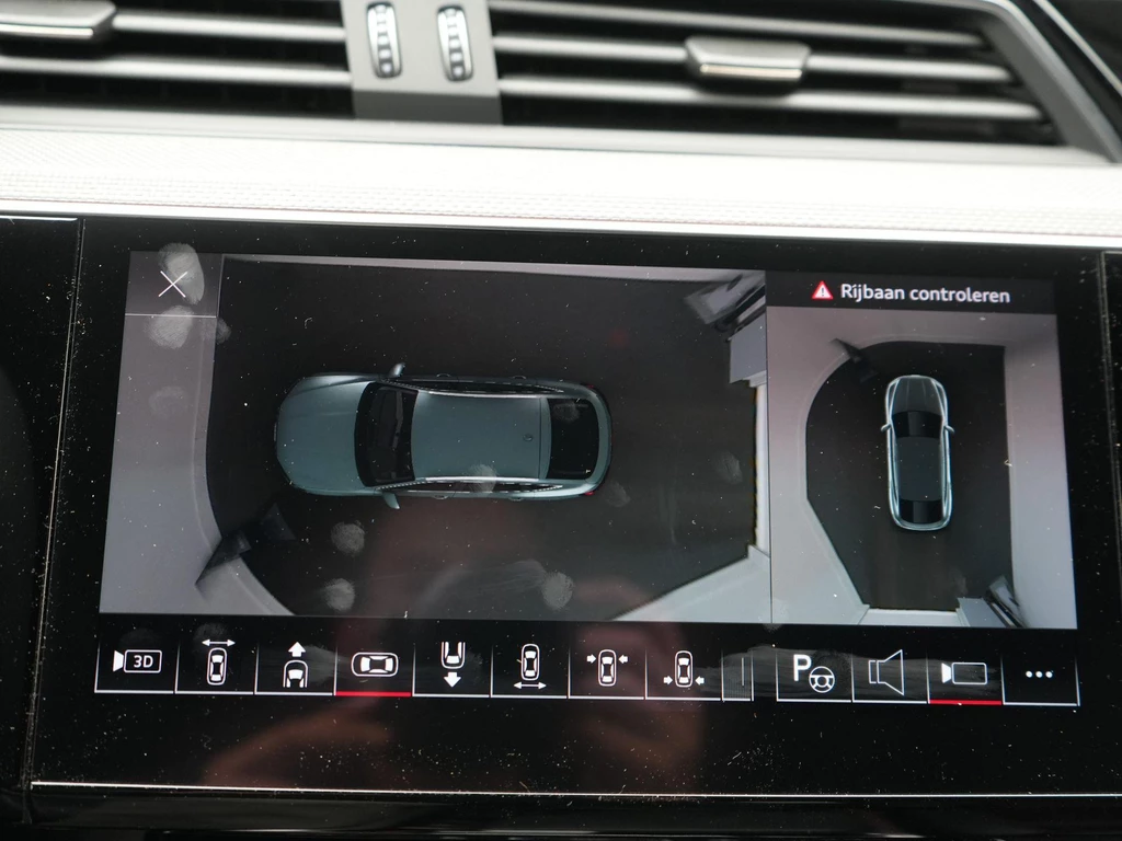 Audi Q8 Sportback e-tron – foto 29