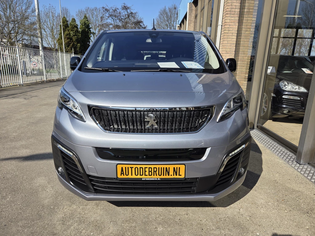Peugeot e-Traveller – foto 16