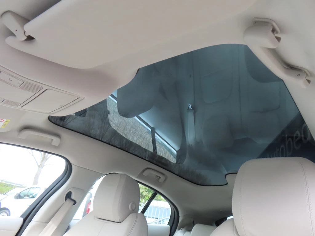 Jaguar I-PACE – foto 14