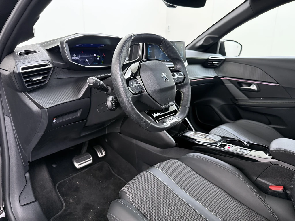 Peugeot e-208 – foto 15