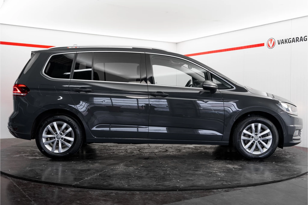 Volkswagen Touran – foto 6