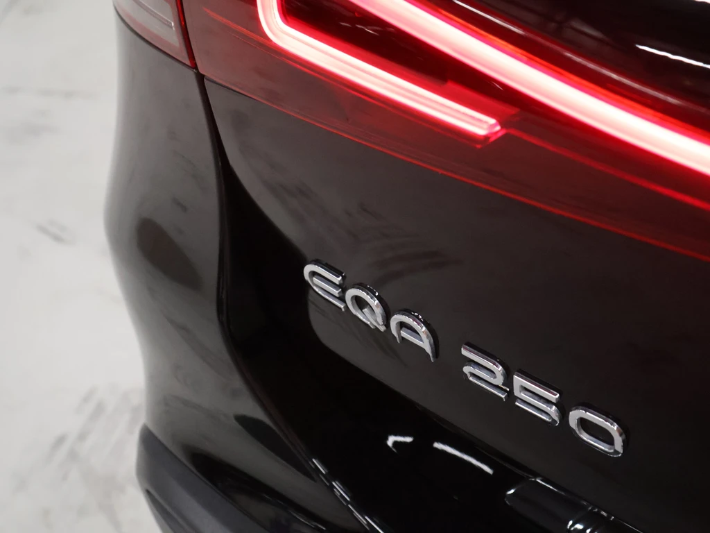 Mercedes-Benz EQA – foto 27