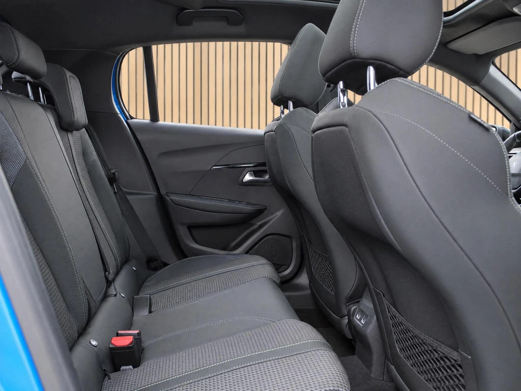 Peugeot 208 – foto 10