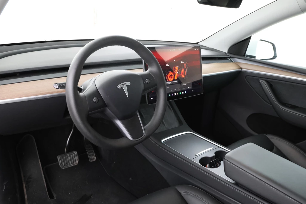 Tesla Model Y – foto 14