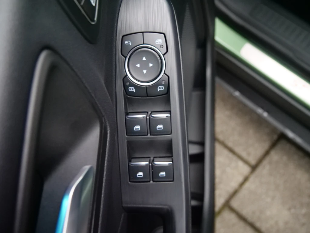 Ford Kuga – foto 28