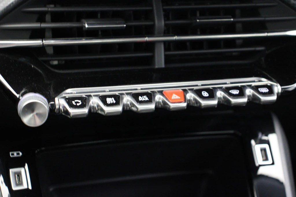 Peugeot 208 – foto 29