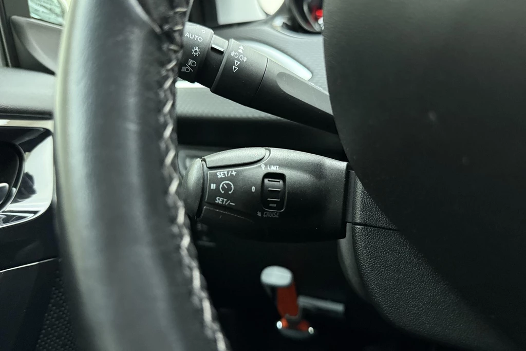 Peugeot 208 – foto 24