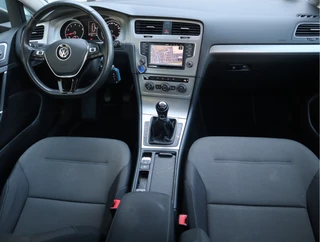 Volkswagen Golf – thumbnail 9