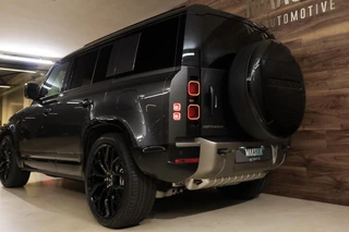 Land Rover Defender – thumbnail 5