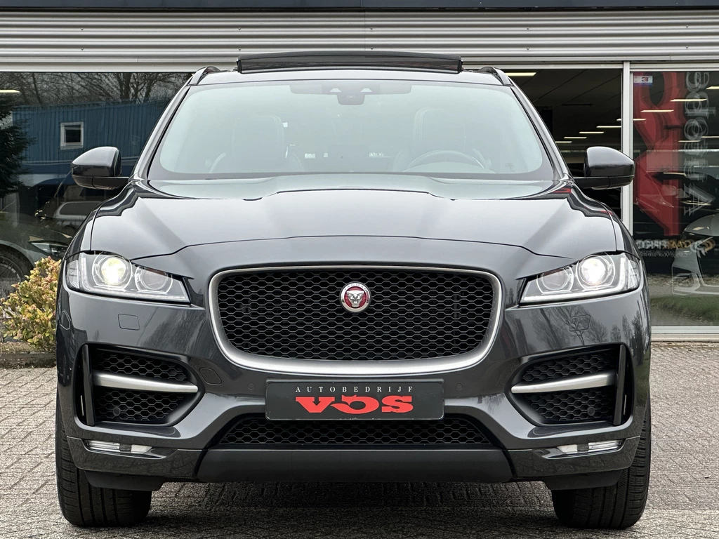 Jaguar F-PACE – foto 7