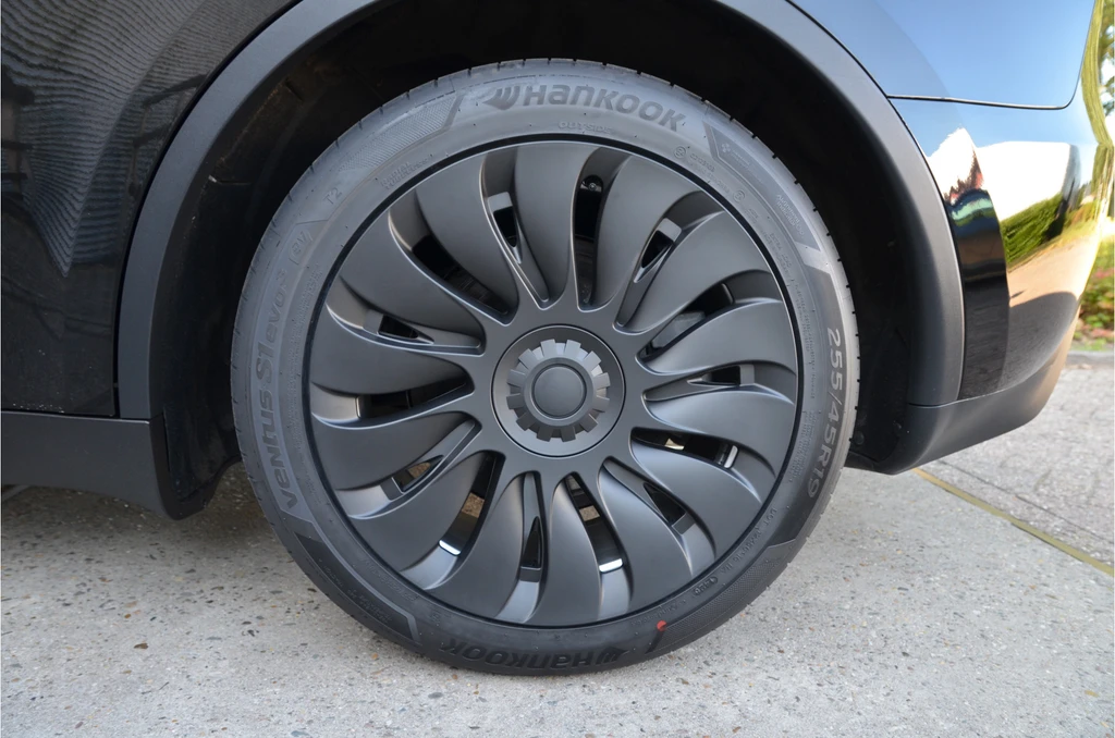 Tesla Model Y – foto 37